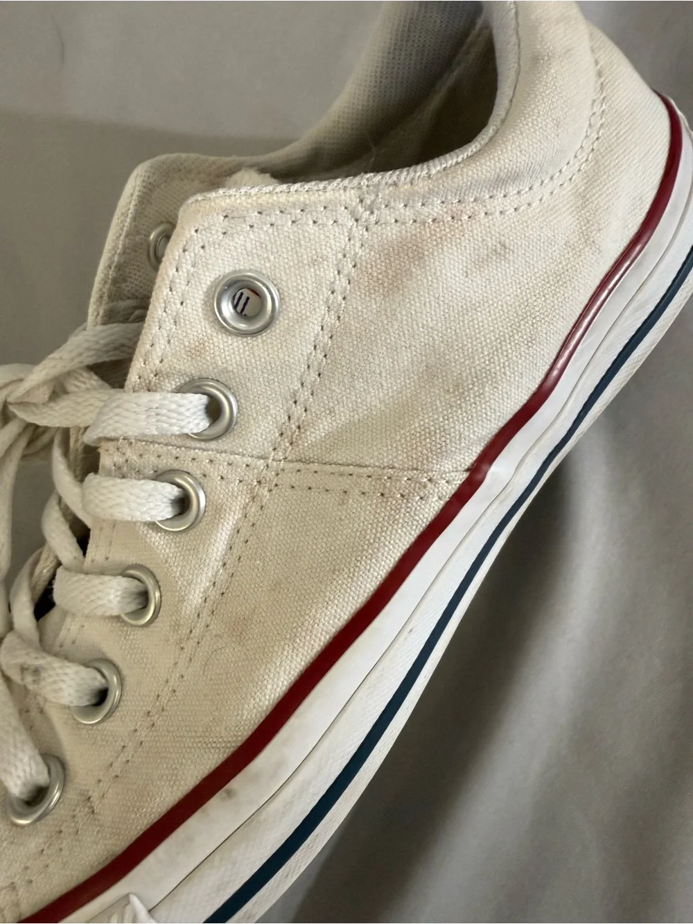 Women’s Converse Low Top Sneakers - White/Cream with Red Stripe size  9